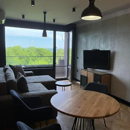 Apartment Sea Scenery *