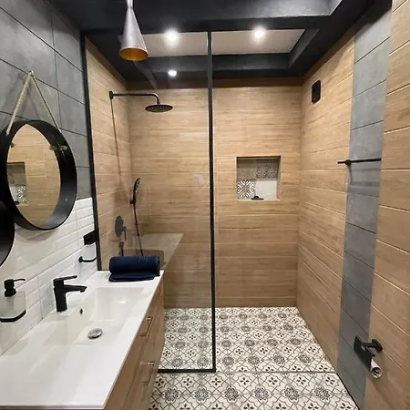 Sea Scenery Apartment